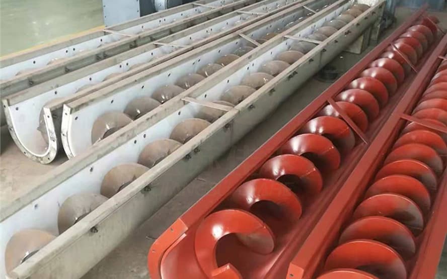 定制型UPE耐磨襯板在螺旋輸送機(jī)中的應(yīng)用及制作生產(chǎn)